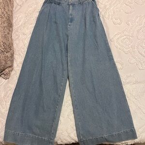 Wide-Leg Blue Jeans